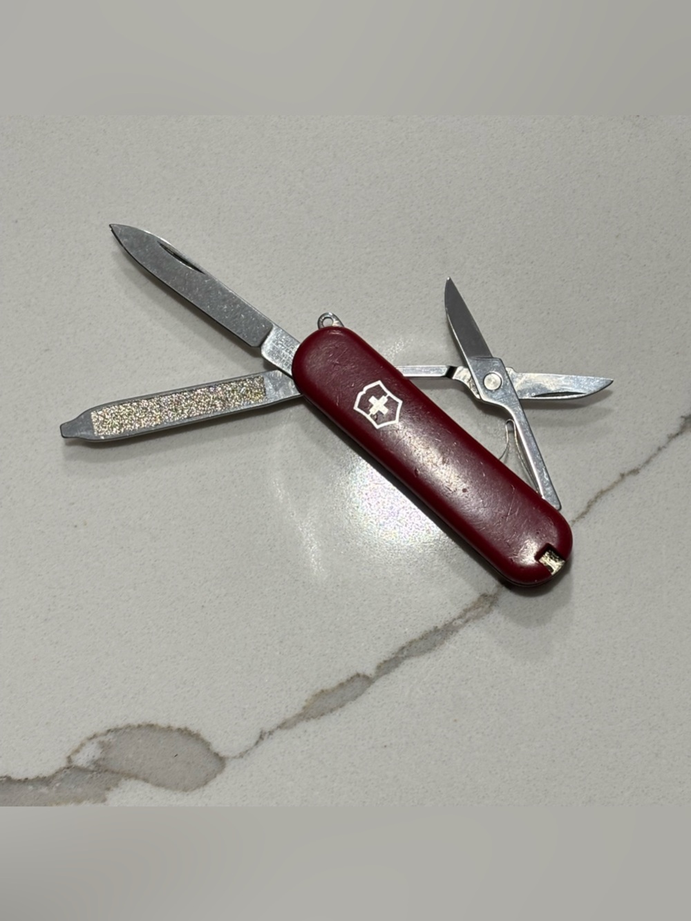 Victorinox Swiss Army Knife Red – Classic SD – Made in Switzerland – Used